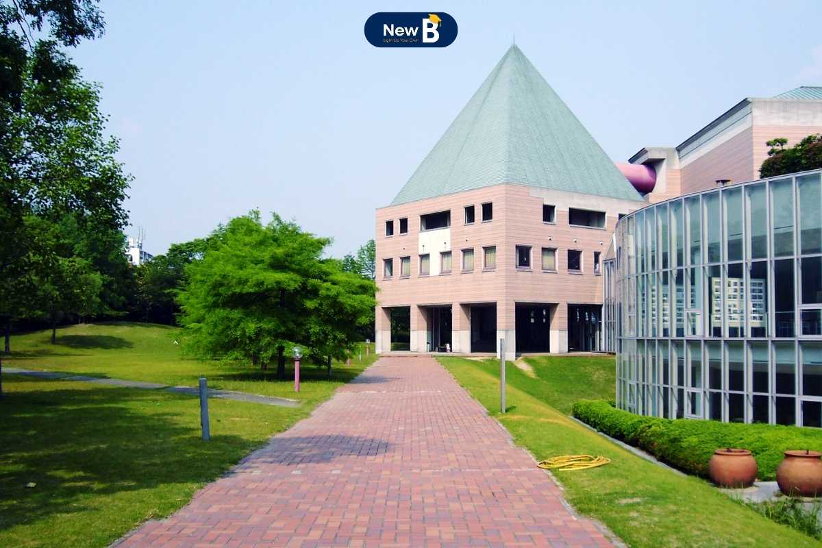 Đại học nghệ thuật Osaka