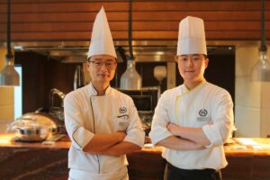 Nhân viên phục vụ và bếp